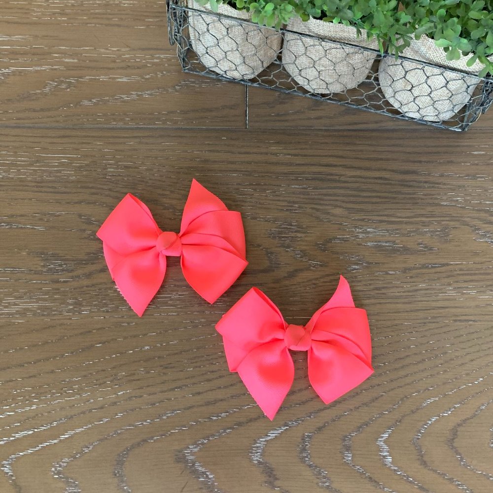 Hot Pink Bows